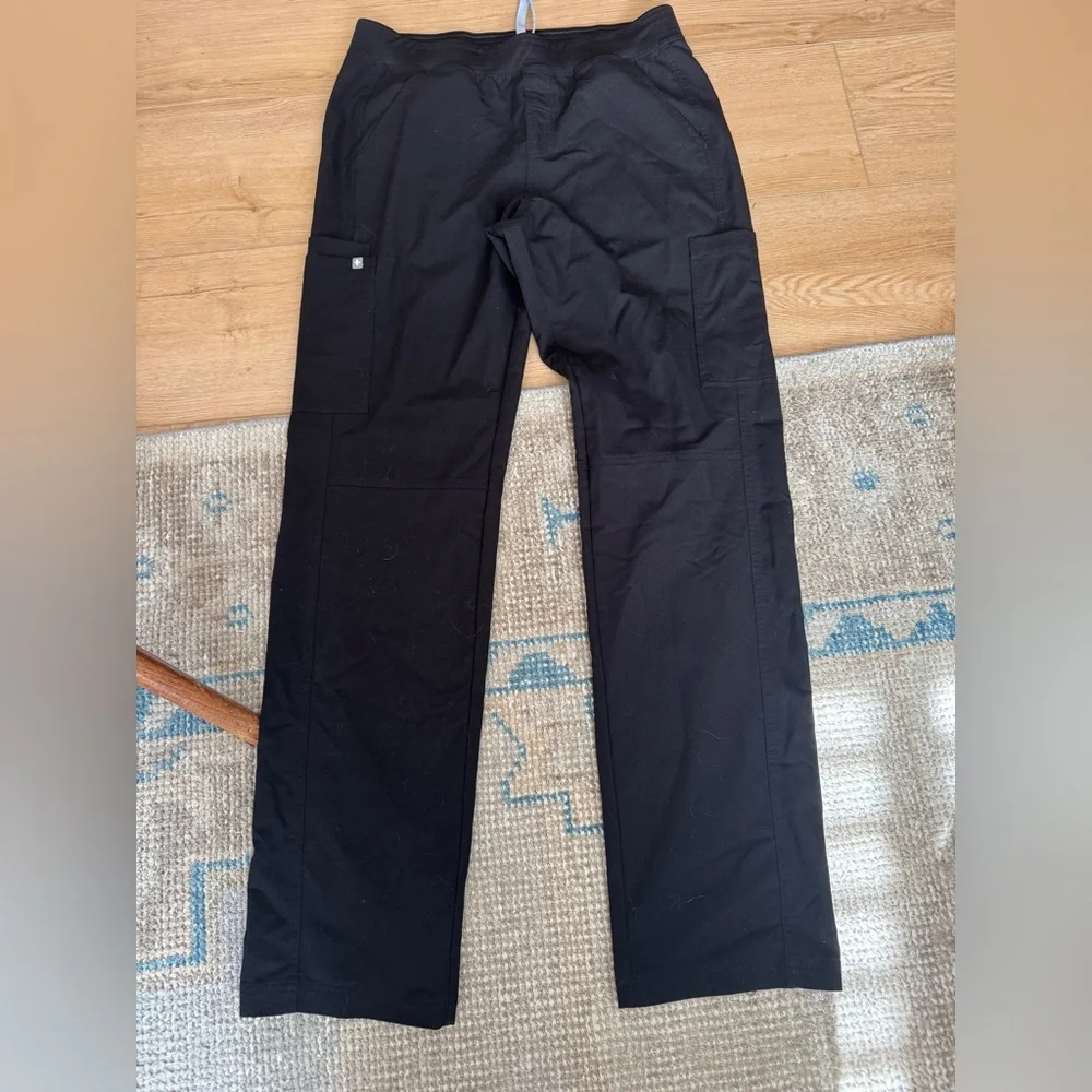 Figs Men's Black Cargo Pants‎